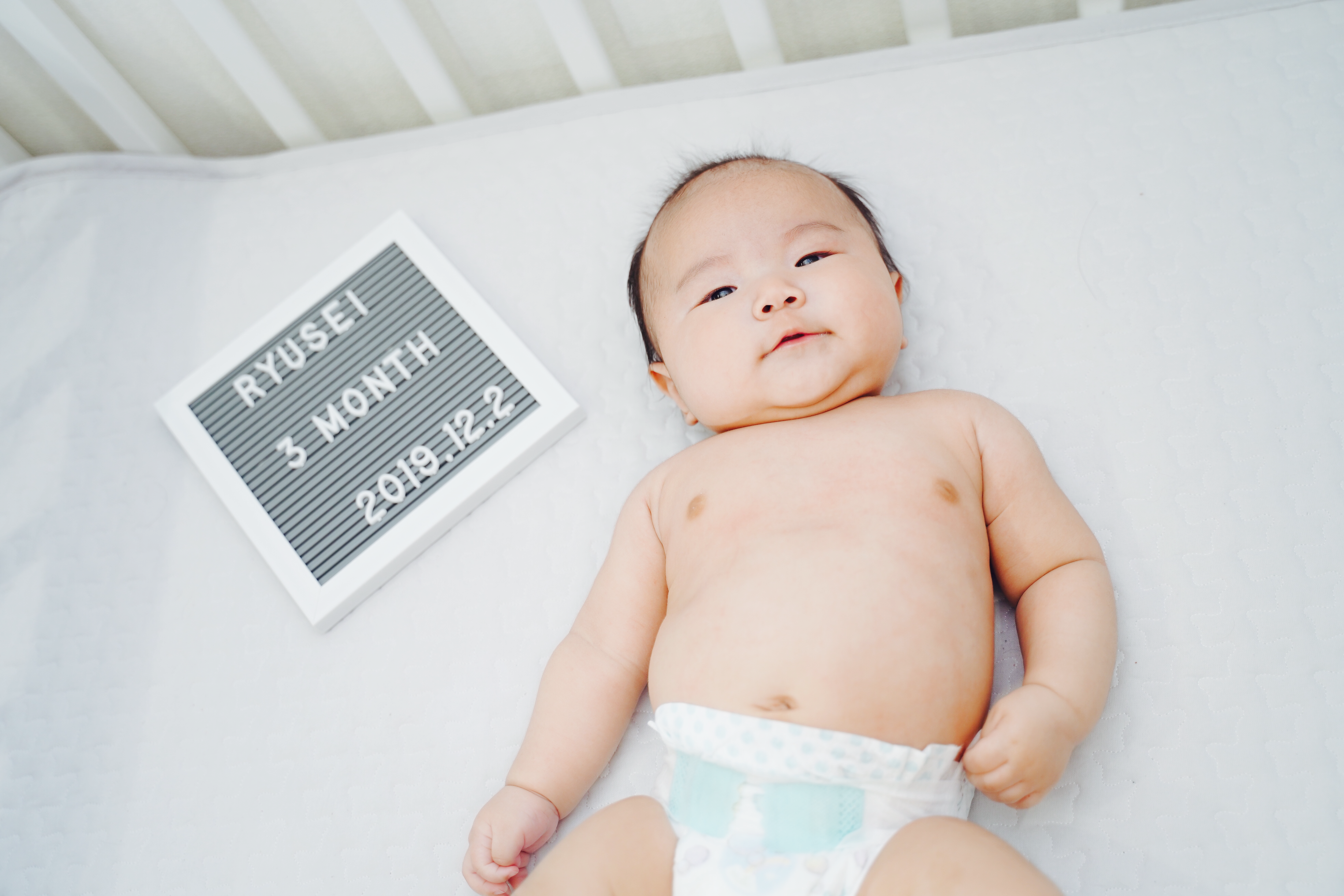赤ちゃんの生後3ヵ月の体重と成長記録！【実例有】あると便利なグッズも紹介！ おのたくブログ